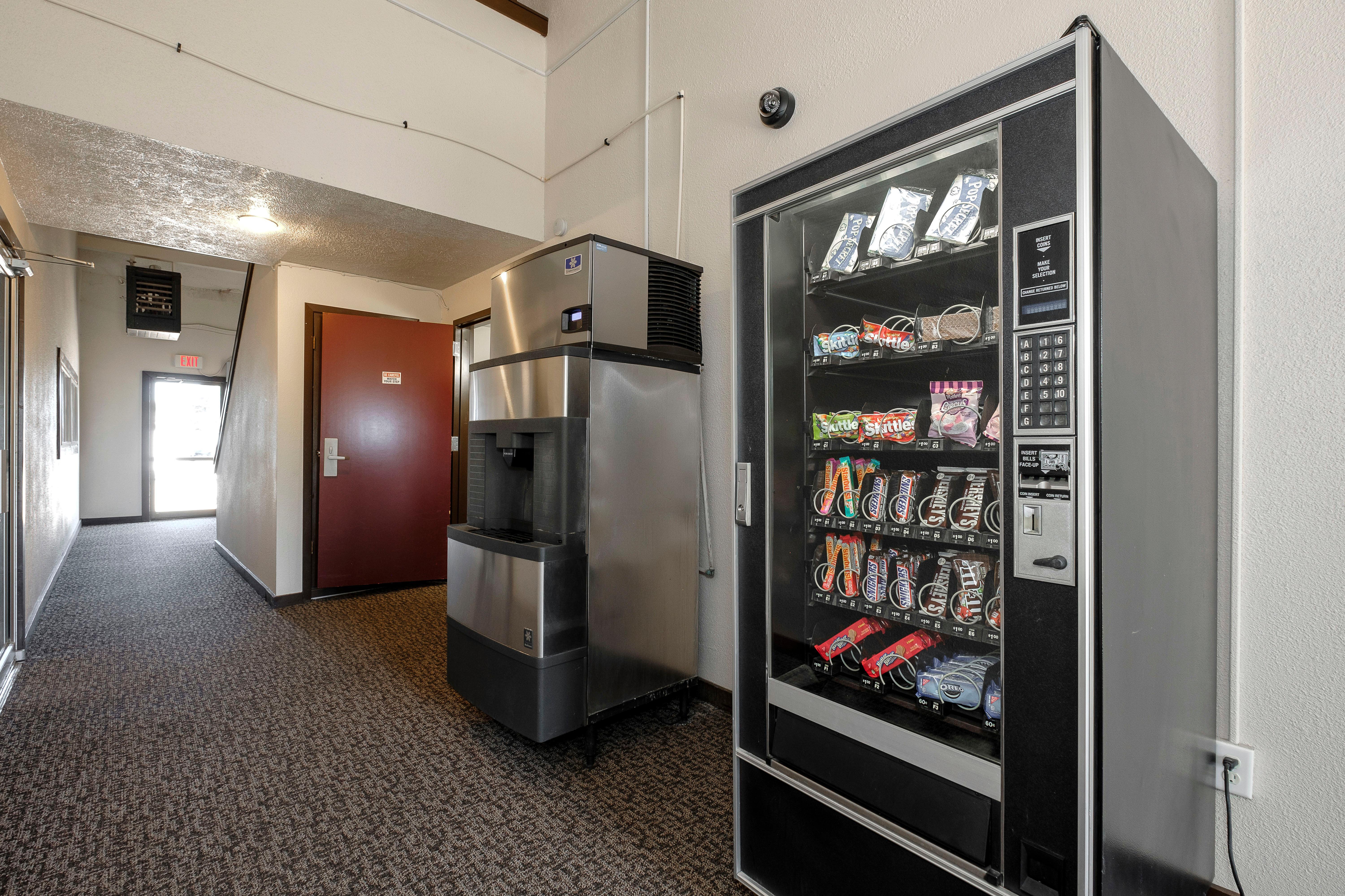 Red Roof Inn Vermillion - U Of South Dakota Экстерьер фото