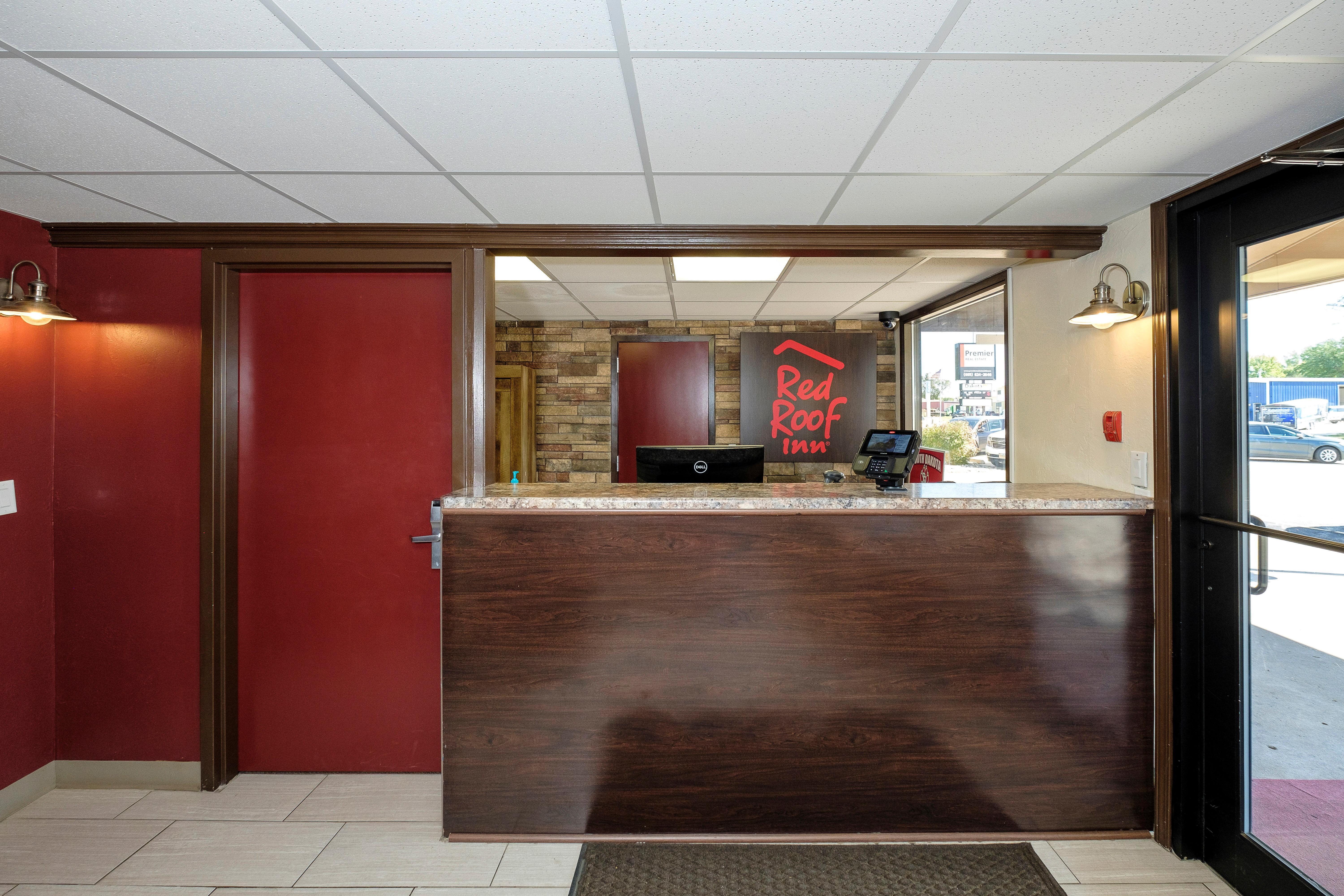 Red Roof Inn Vermillion - U Of South Dakota Экстерьер фото