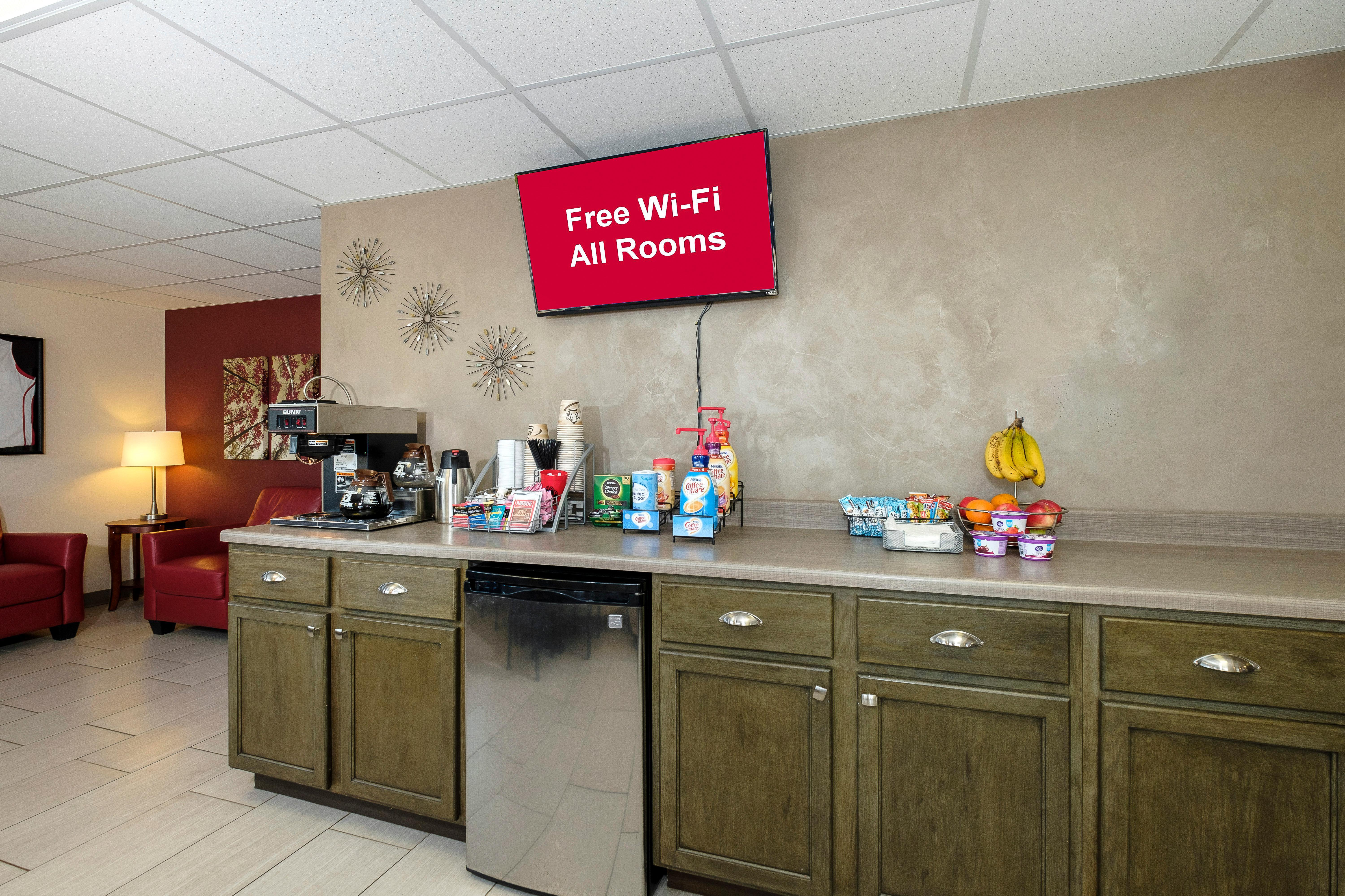 Red Roof Inn Vermillion - U Of South Dakota Экстерьер фото